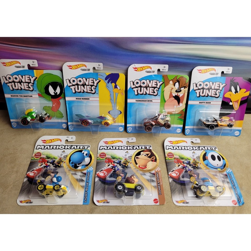 HOT WHEELS Looney Tunes & Mario Kart, Lot of 7, Diecast 1:64